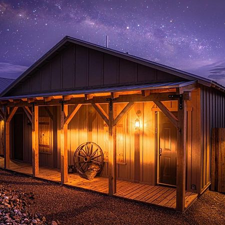 -Pet Friendly- Miners Cabin #5 -Two Double Beds - Private Balcony 图姆斯顿 外观 照片