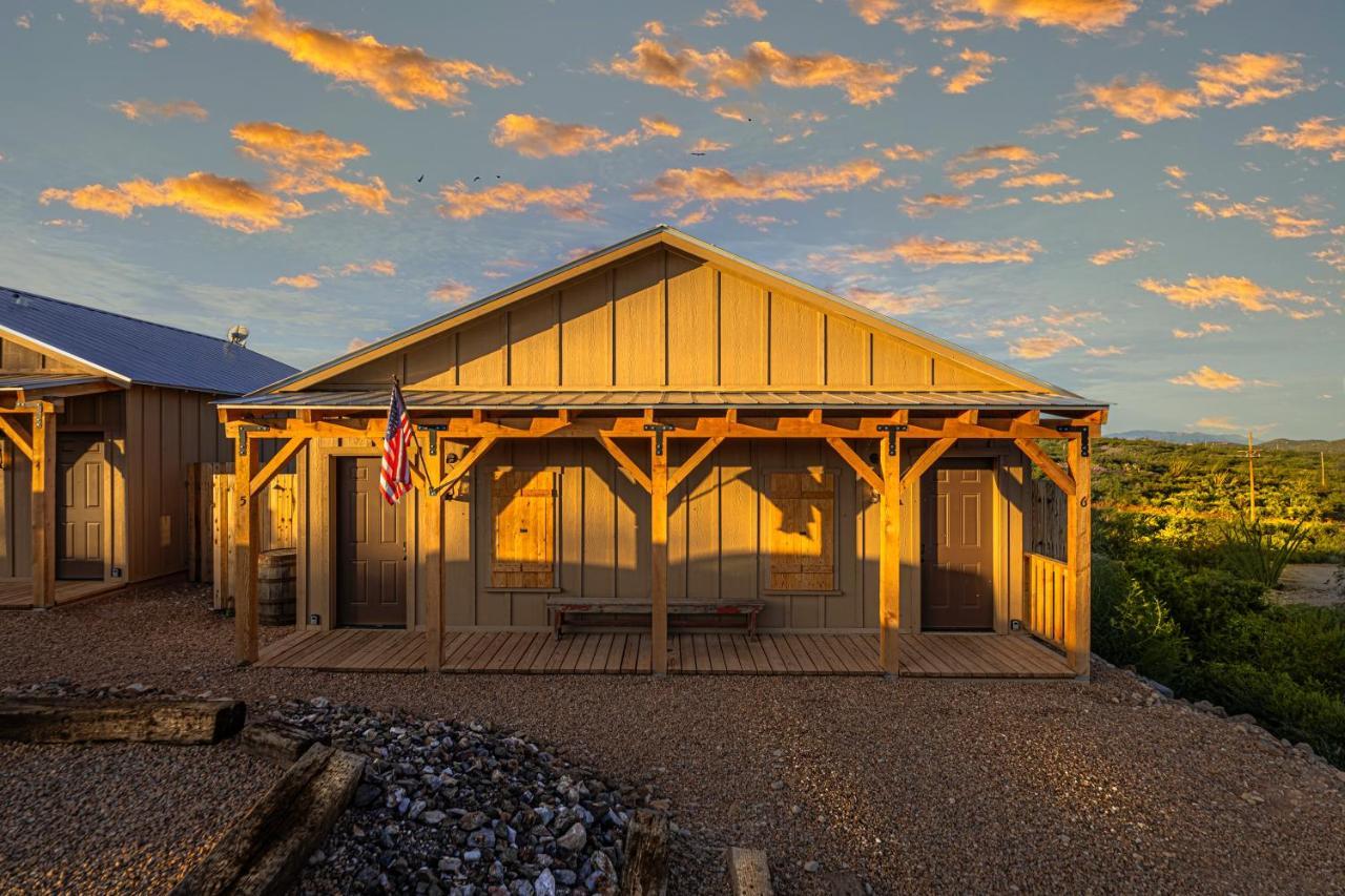 -Pet Friendly- Miners Cabin #5 -Two Double Beds - Private Balcony 图姆斯顿 外观 照片