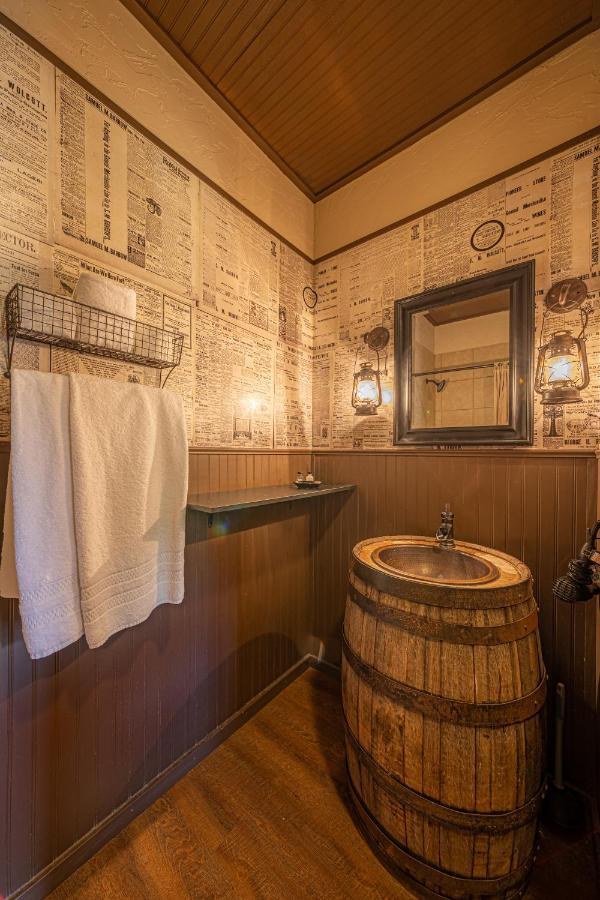 -Pet Friendly- Miners Cabin #5 -Two Double Beds - Private Balcony 图姆斯顿 外观 照片