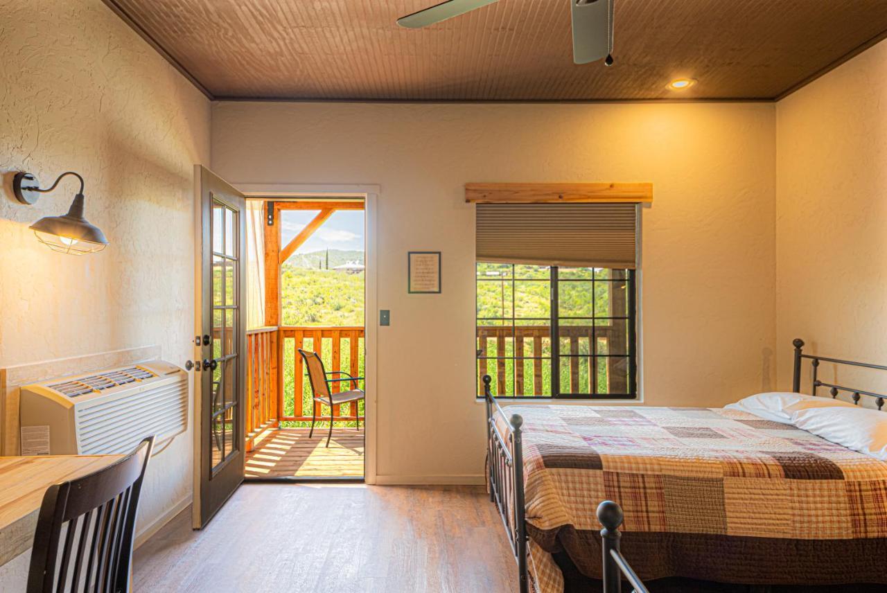 -Pet Friendly- Miners Cabin #5 -Two Double Beds - Private Balcony 图姆斯顿 外观 照片